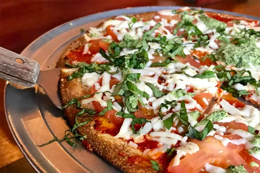 pizza at bombay pizza company houston.